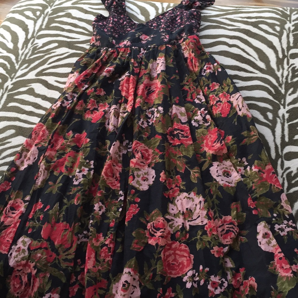 Free People floral dress with cute cap sleeves